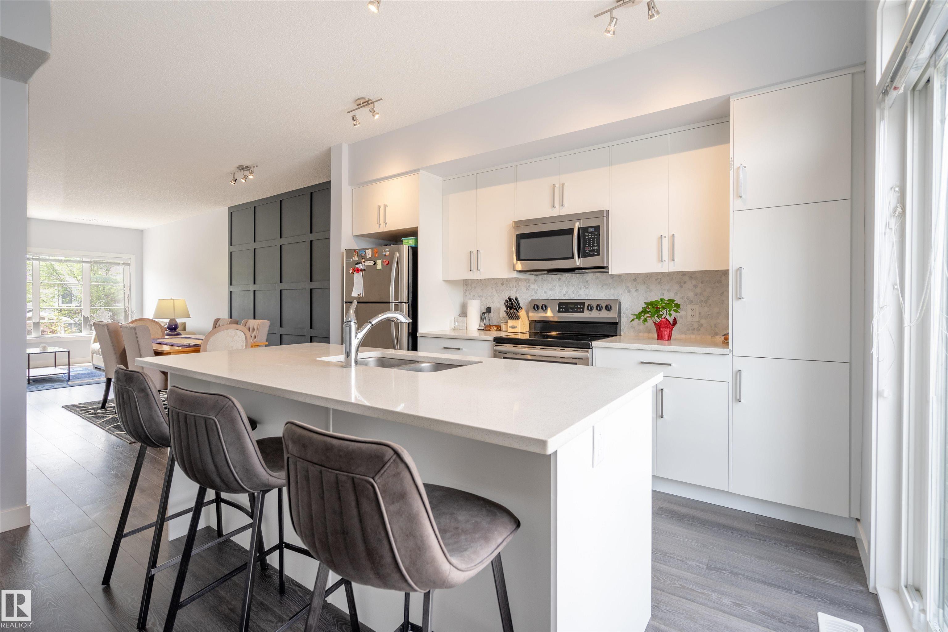 1085 Gault Boulevard NW, Griesbach, Edmonton 2