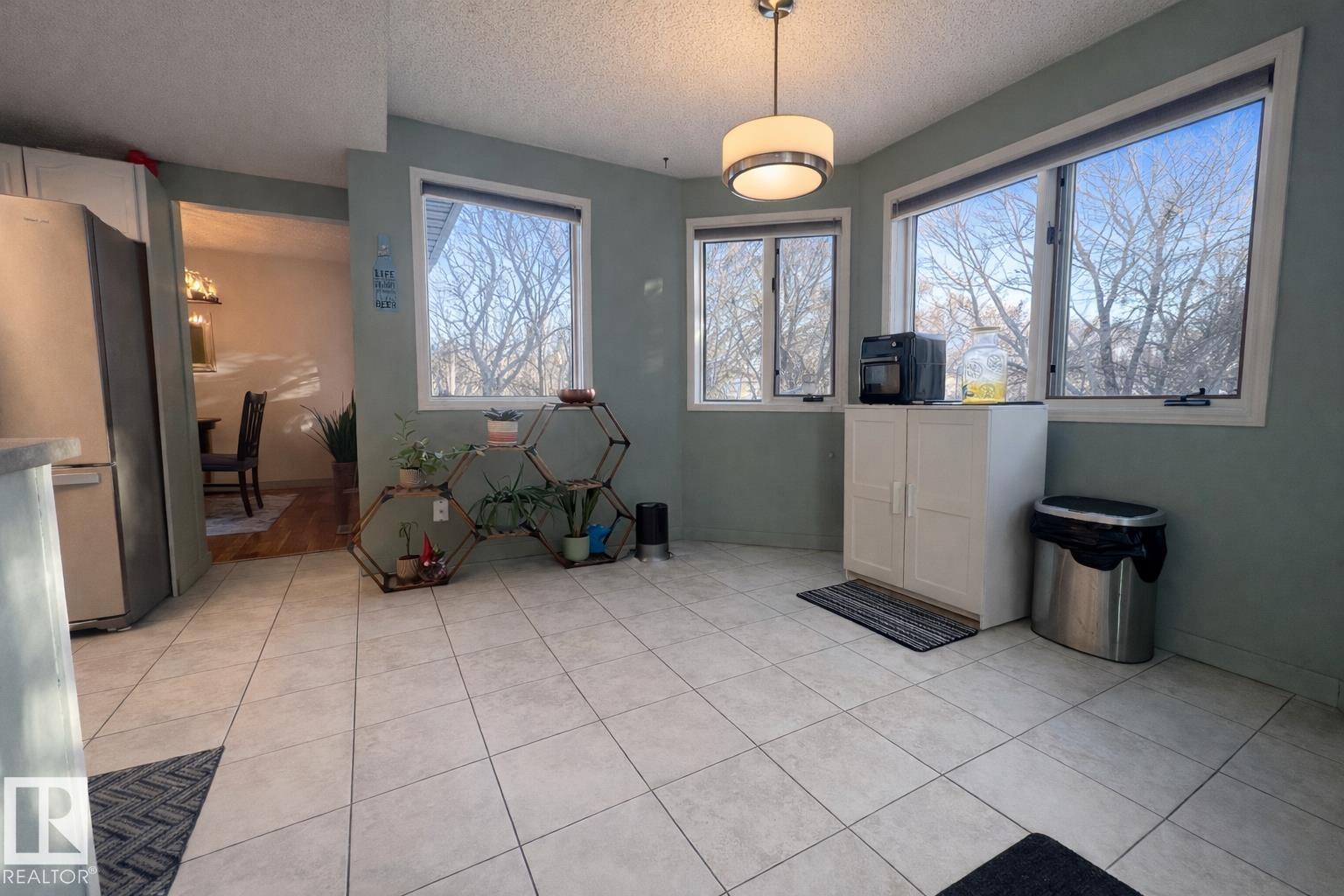 Photo 9 at 19011 92a Avenue NW, Belmead, Edmonton