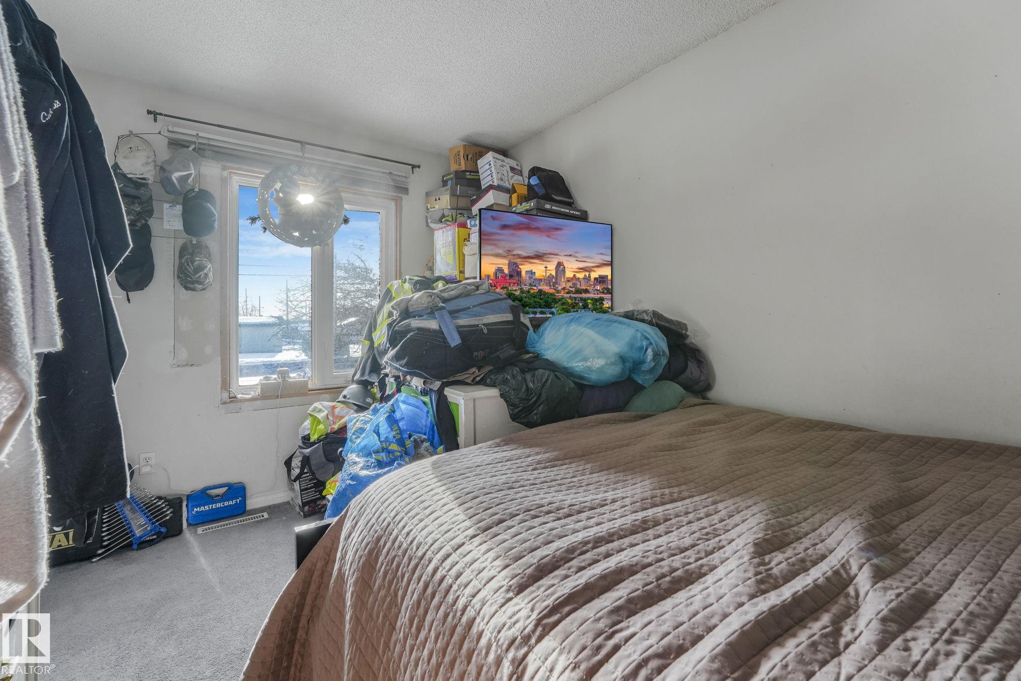 Photo 14 at 7424 128 Avenue NW, Balwin, Edmonton