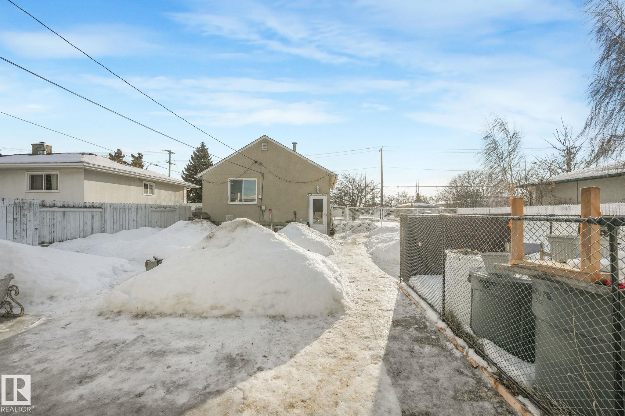 Photo 23 at 7424 128 Avenue NW, Balwin, Edmonton