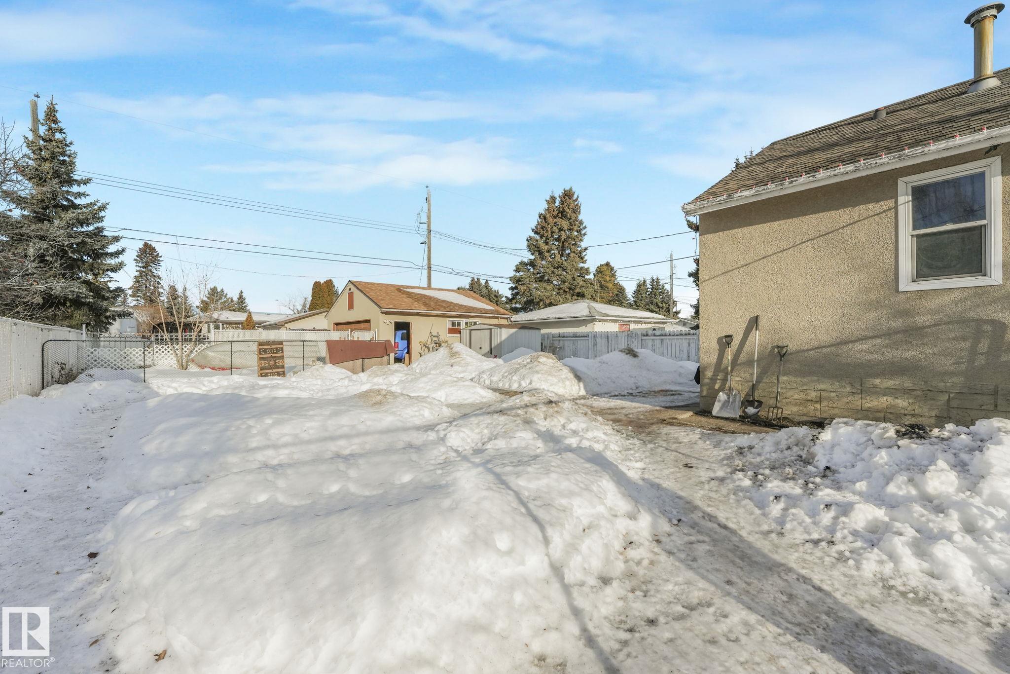 Photo 27 at 7424 128 Avenue NW, Balwin, Edmonton