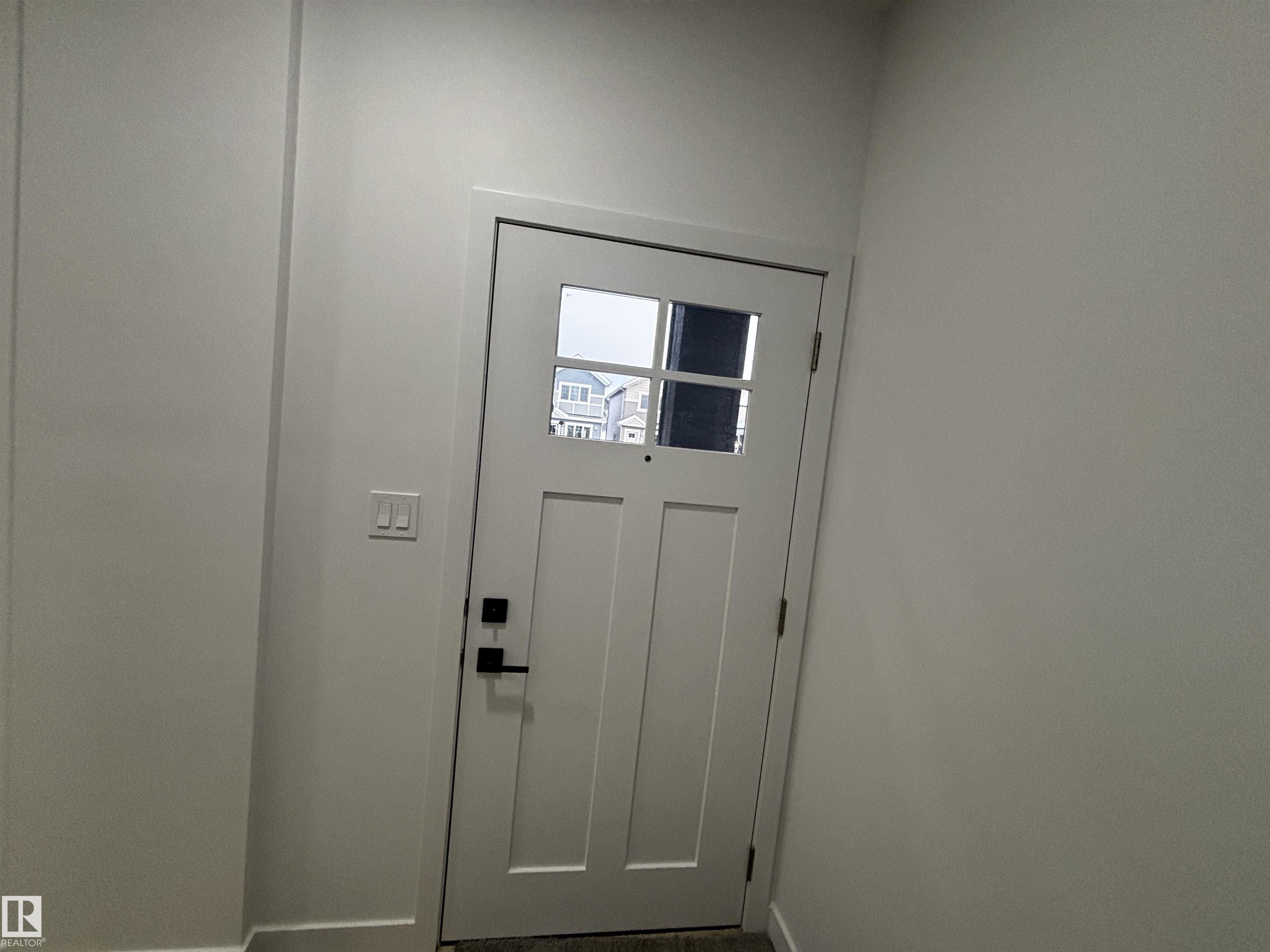 Photo 6 at 2028 210 Street NW, Stillwater, Edmonton