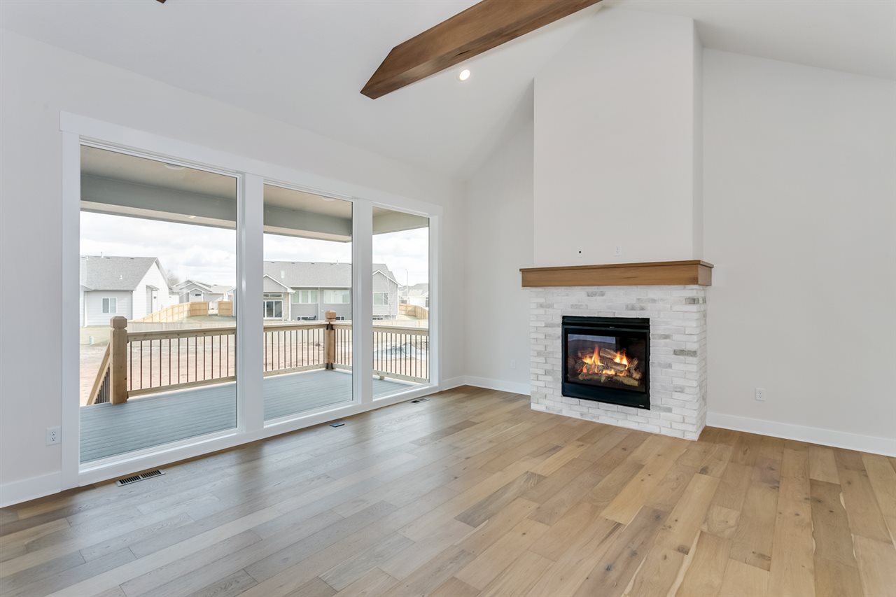 For Sale 14714 W Moscelyn Ct Wichita Ks Cb Plaza Real Estate