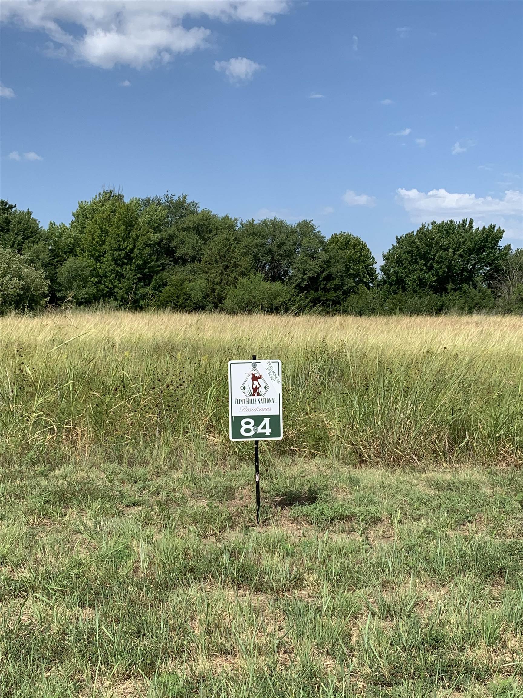 Photo of 1607 E Flint Hills National Pky in Andover, KS