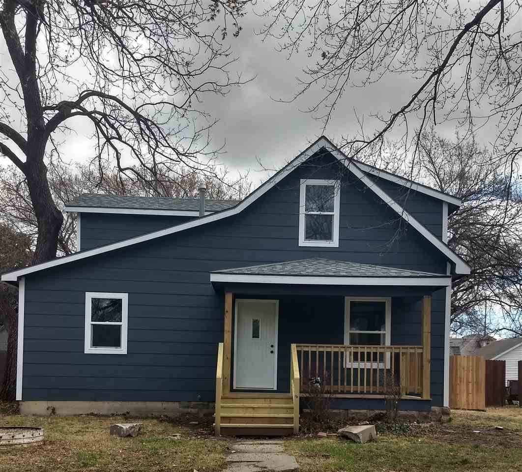 1 Idx Image 42 000 Pending Beds 1 Baths 1 Sq Ft 608 Type Single Family Home Listing 595423 301 W 10th Halstead Ks 67056 2 Idx Image 162 000 Pending Beds 3 Baths 1 2 Sq Ft 2 441 Type Single Family Home Listing 595055 510