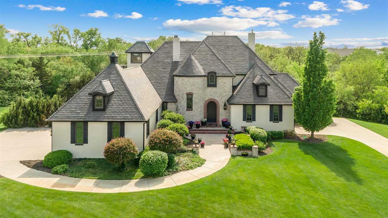 Photo of 1805 N Red Brush in Wichita, KS
