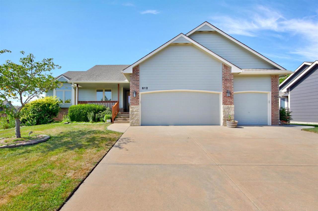 612 N Woodstone Dr