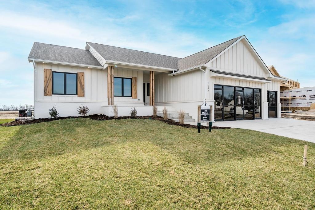 For Sale: 1137 W Shellbark Ln, Goddard KS