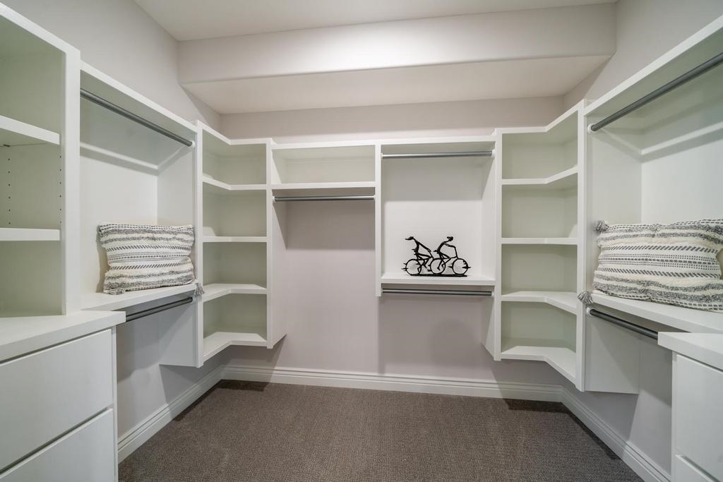 For Sale: 1137 W Shellbark Ln, Goddard KS