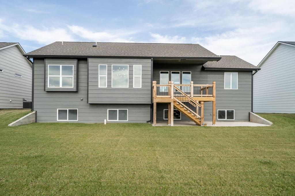 For Sale: 1141 W Shellbark Ln, Goddard KS