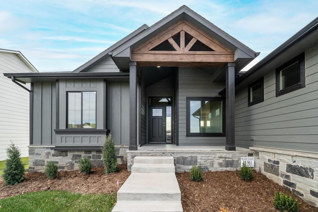 For Sale: 1141 W Shellbark Ln, Goddard KS