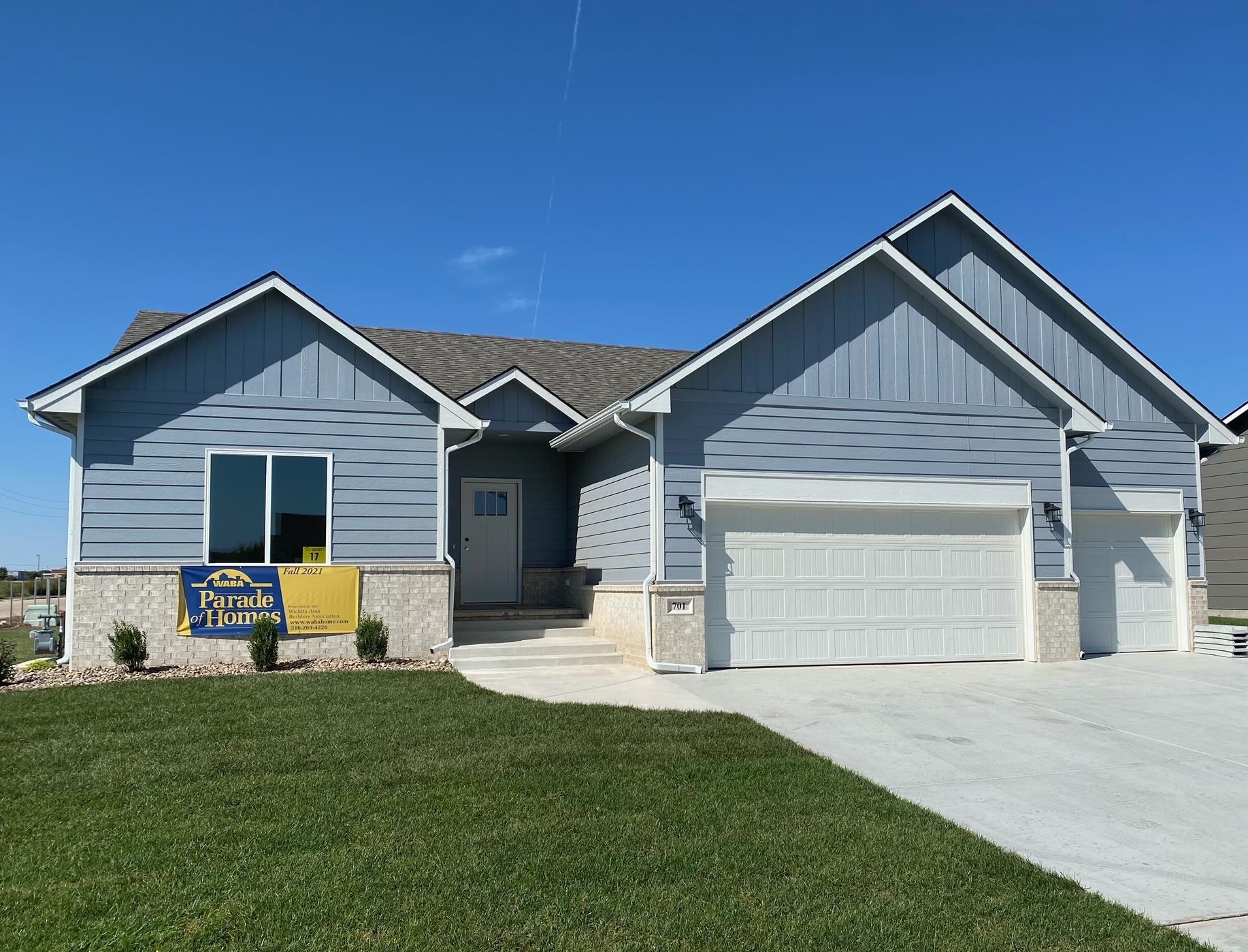 New Model Home!  Come check out our New Lil' Davey Model Home in Clover Leaf Farms!  2nd Phase is Now Open and already Half Sold Out!  Hurry before we are out of lots AGAIN!