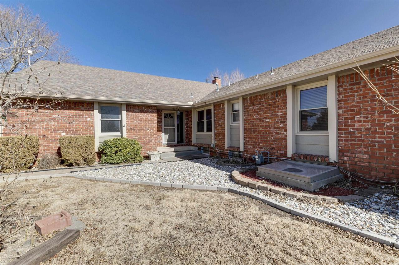 For Sale: 4454 SW Lakeview Ct, Towanda KS