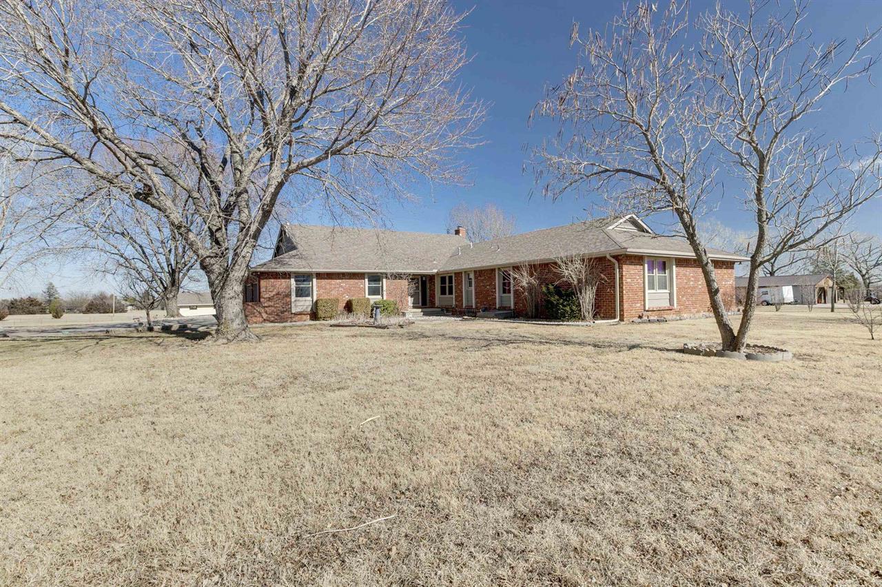 For Sale: 4454 SW Lakeview Ct, Towanda KS