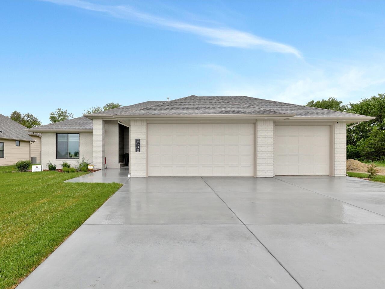 5945 E Forbes St., Bel Aire, KS 67220