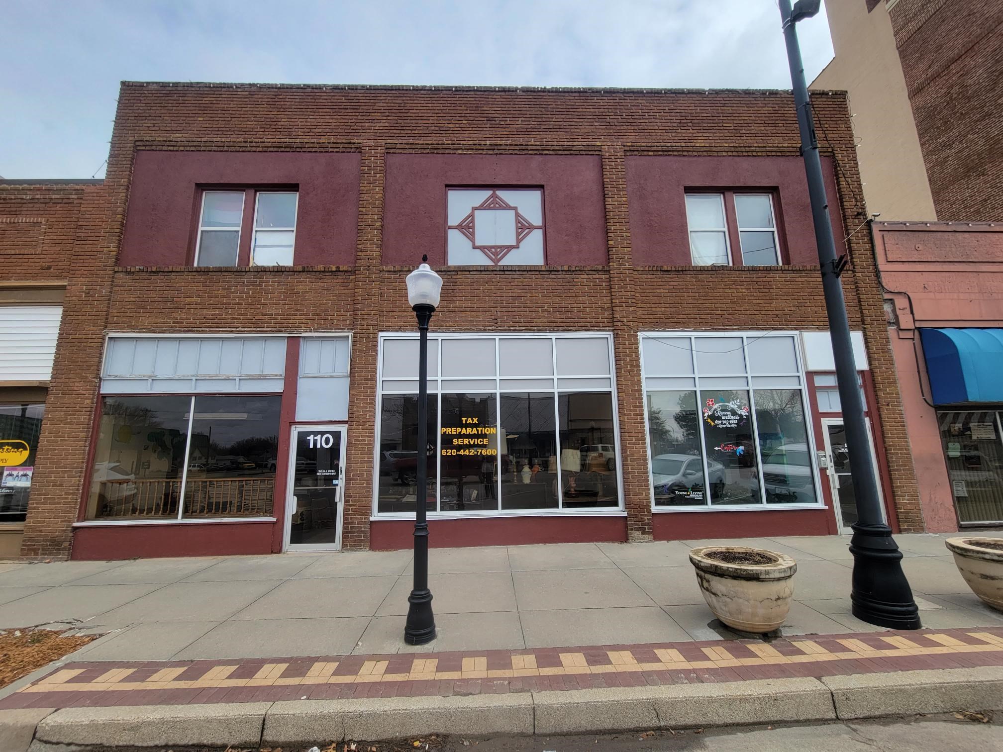 Photo of 108-110 N Smt in Arkansas City, KS