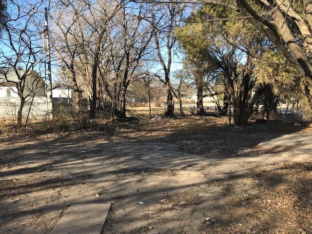 Photo of Lot 27 Block J Planeview in Wichita, KS