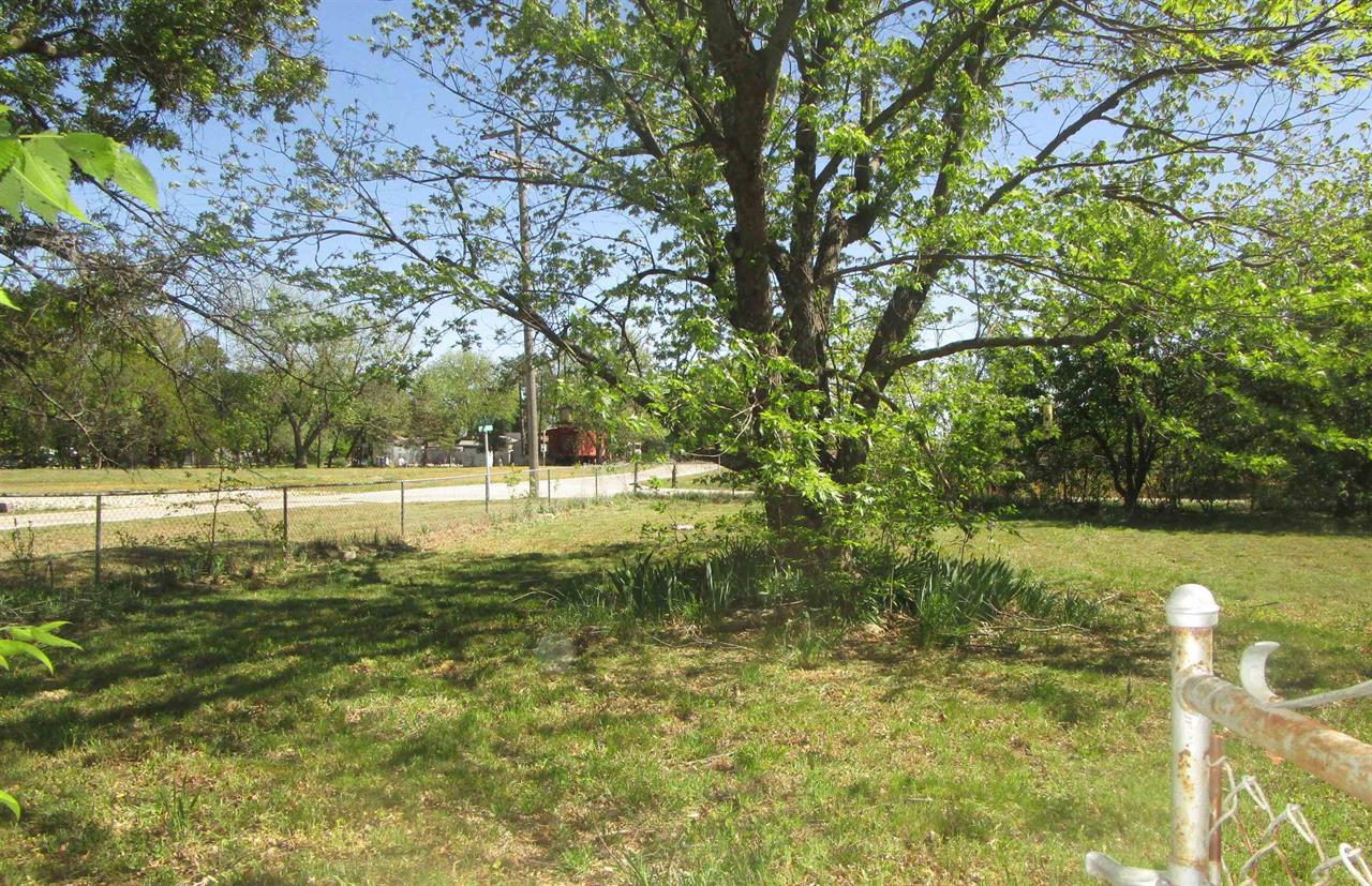 For Sale: 409  Walnut St, Atlanta KS