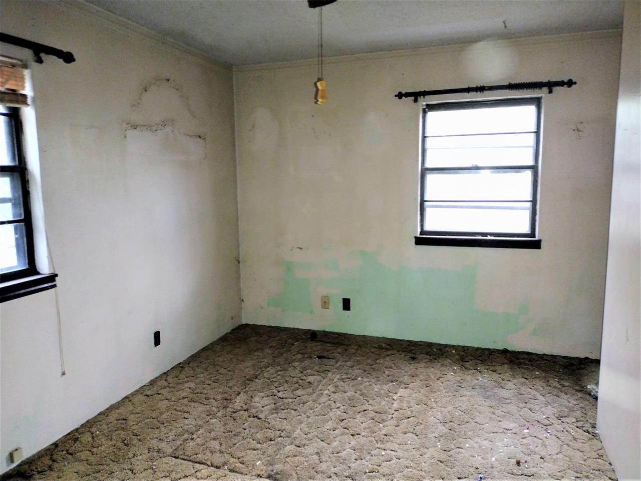 For Sale: 409  Walnut St, Atlanta KS