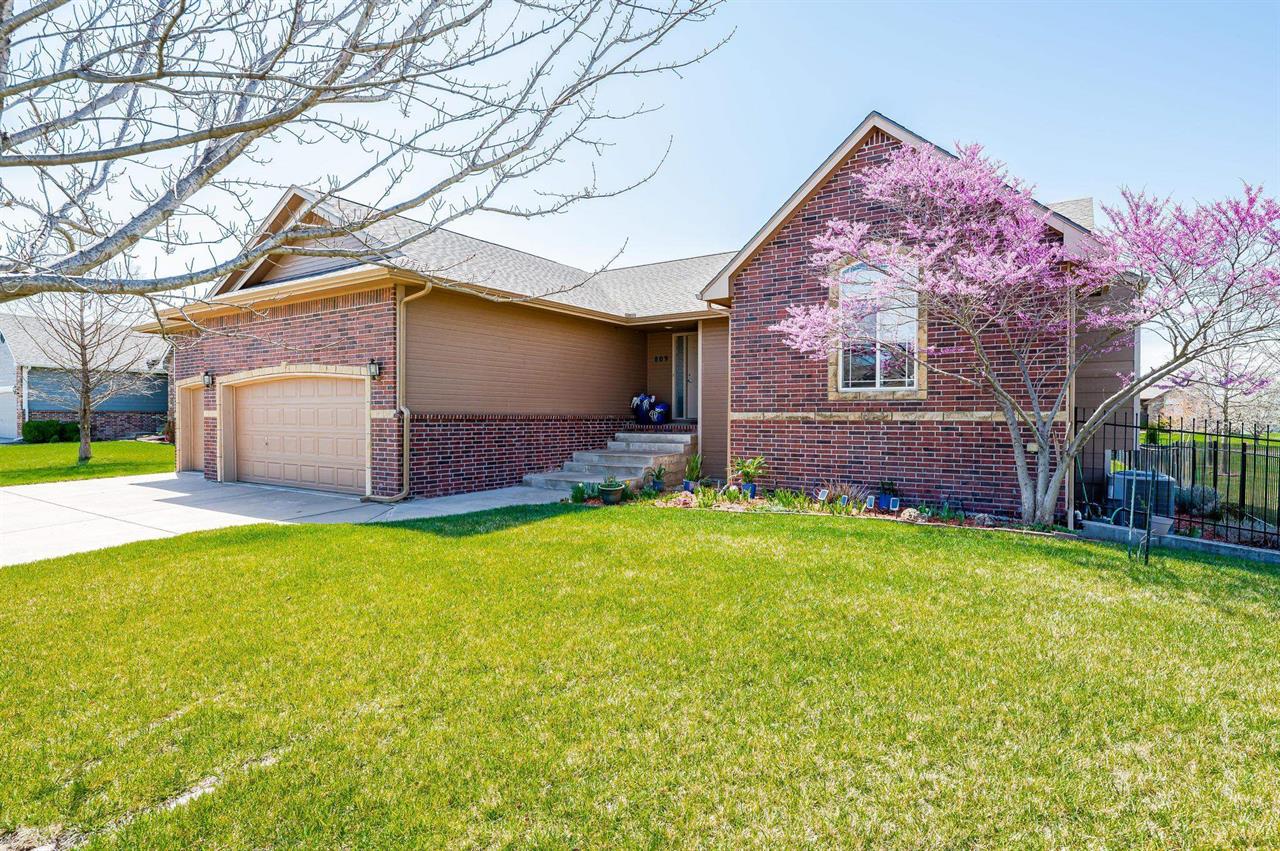 For Sale: 809 W Putter Ct, Andover KS