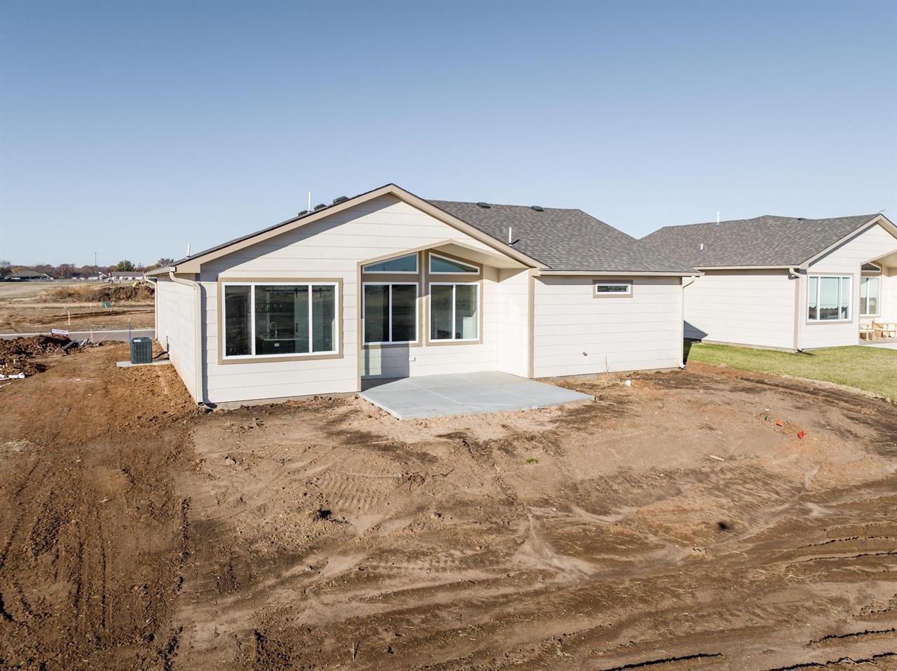 For Sale: 1261 E Park Glen Ct, Clearwater KS