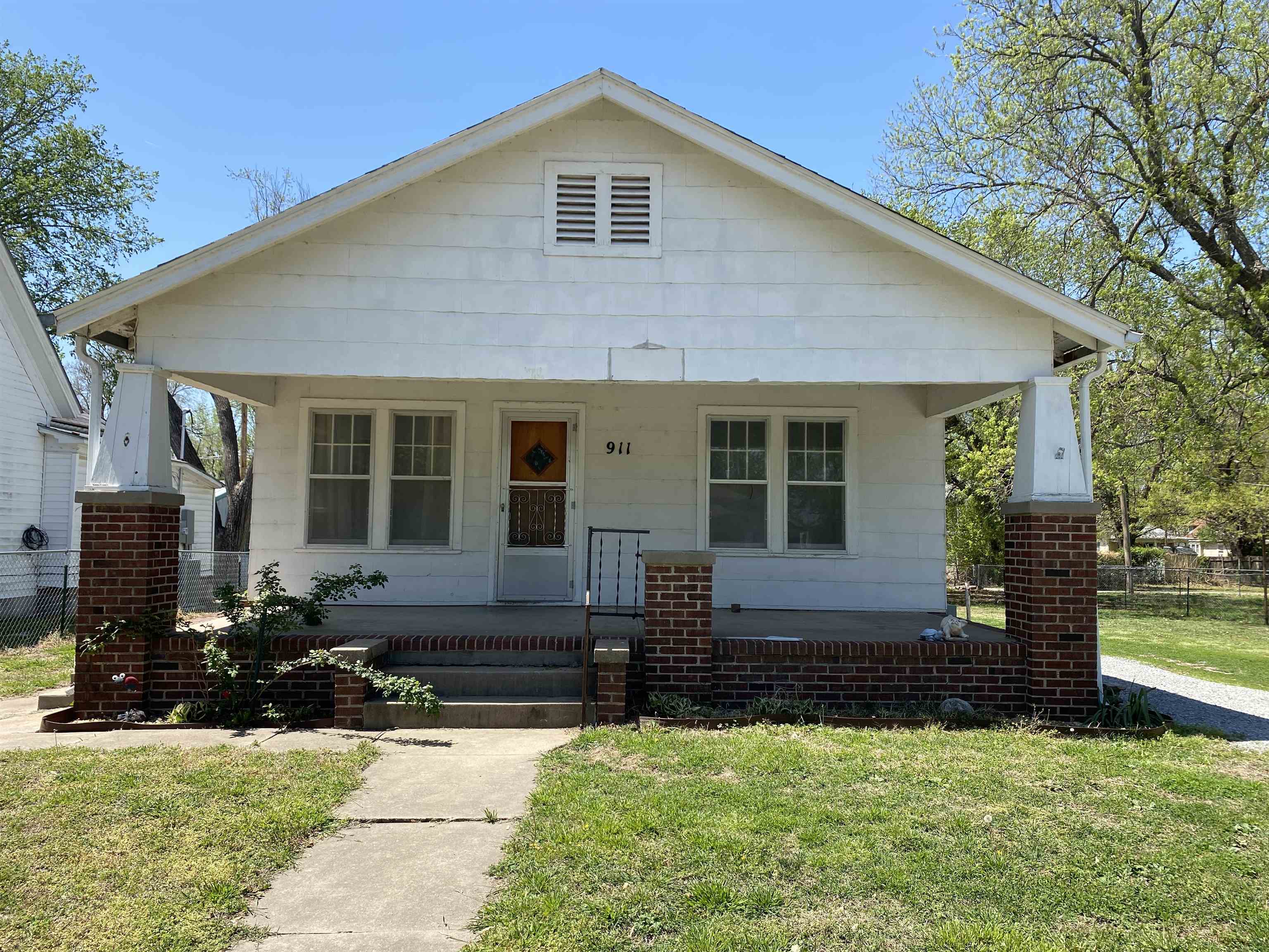 This is a solid older home with original wood floors. The huge yard is fenced, With a little TLC this will make a wonderful home for the right owner. Selling the home in present and existing condition without warranties expressed or implied by Seller or listing Agent. Call listing agent today for your private showing.