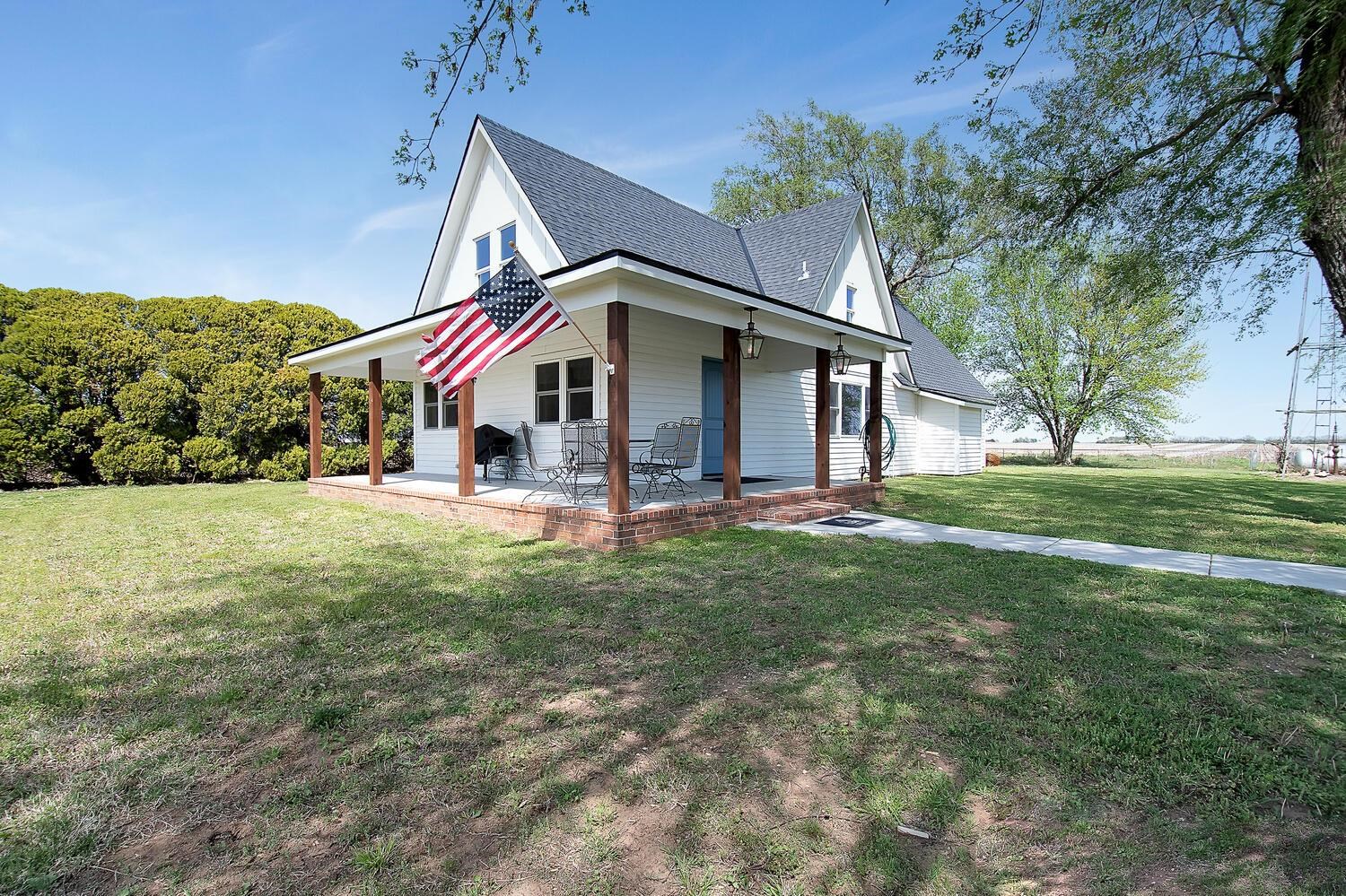 2020 N 199th St W, Goddard, KS 67052