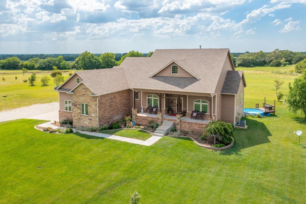 1169 N Wiltshire, Mulvane, KS 67110