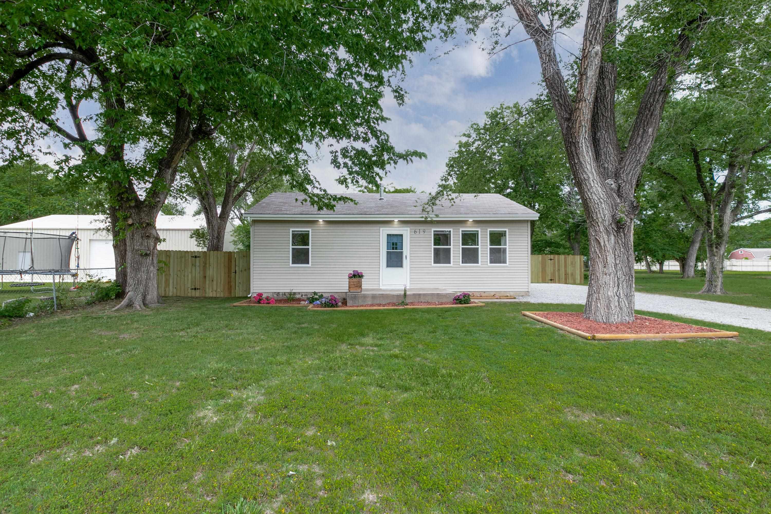 Newly remodeled, charming home in west wichita! This is the one you've been looking for! Great curb 