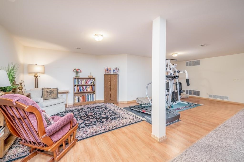 For Sale: 32  Shadybrook Dr, Wellington KS
