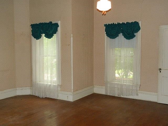 For Sale: 403 E 10th, Winfield KS