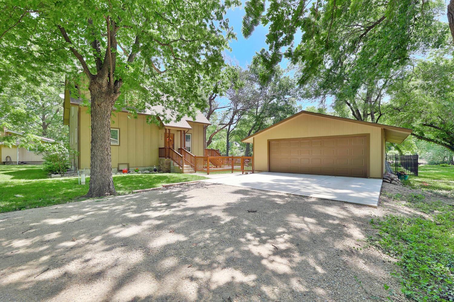 7370 Drycreek