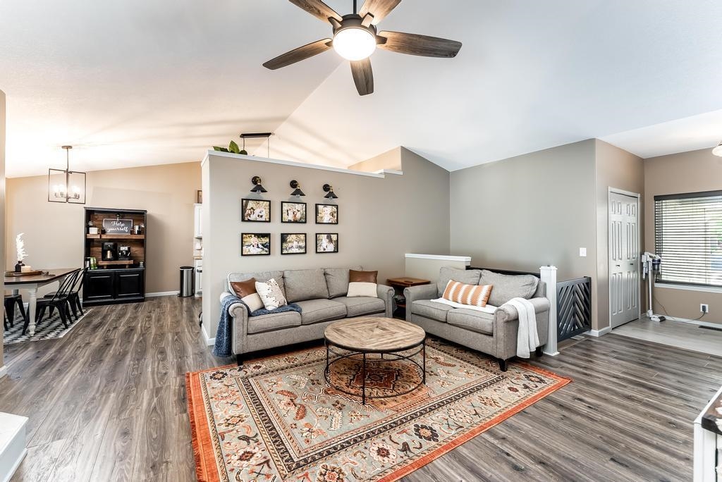 3239 N Lake Ridge Ct