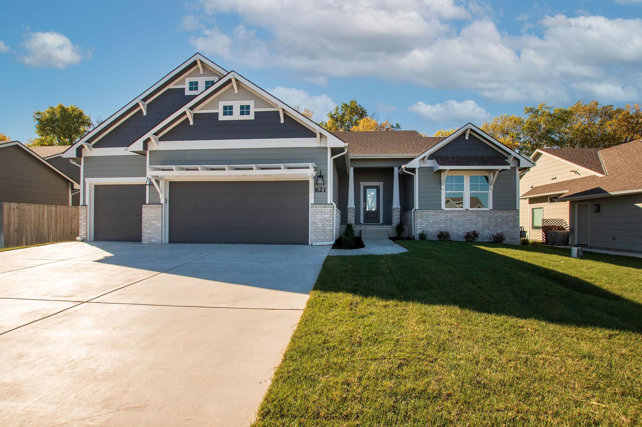 Photo of 621 S Clear Creek St in Wichita, KS