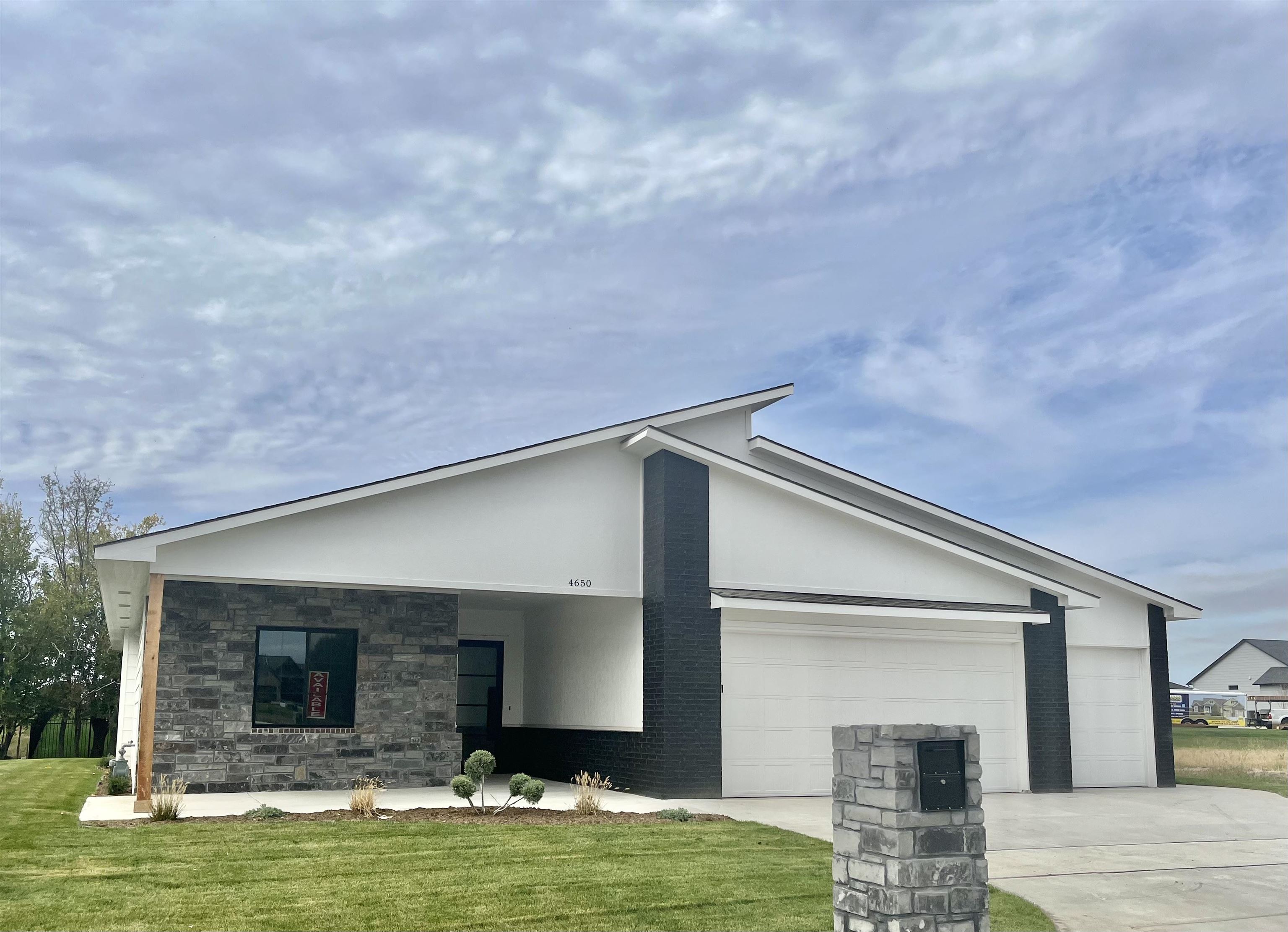 Photo of 4650 W Emerald Bay St in Wichita, KS