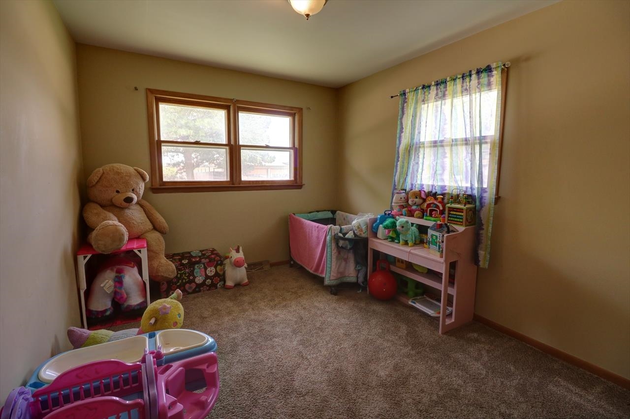 For Sale: 105 S Wilson St, Hillsboro KS