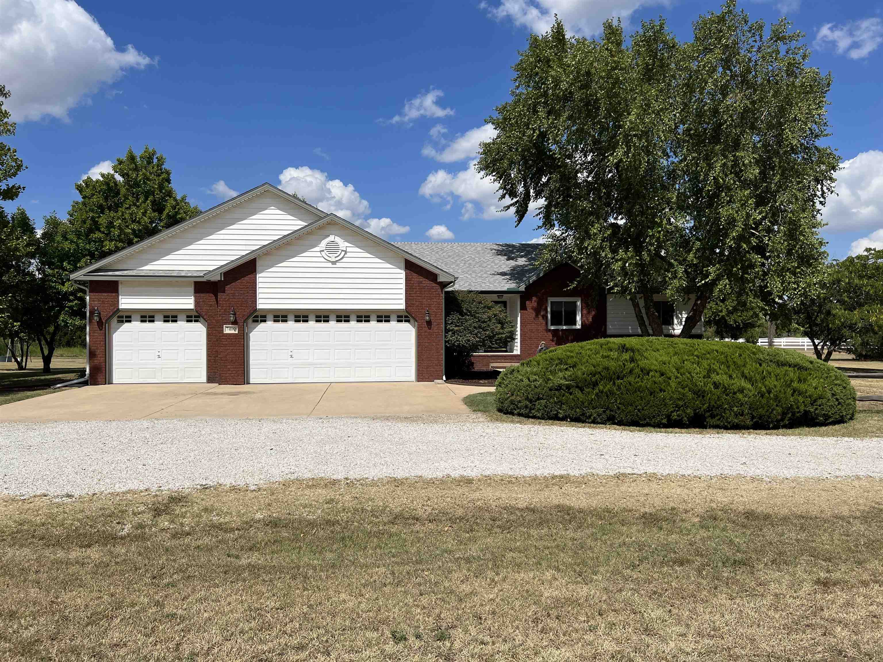 7409 S Creekview St, Clearwater, KS 67026
