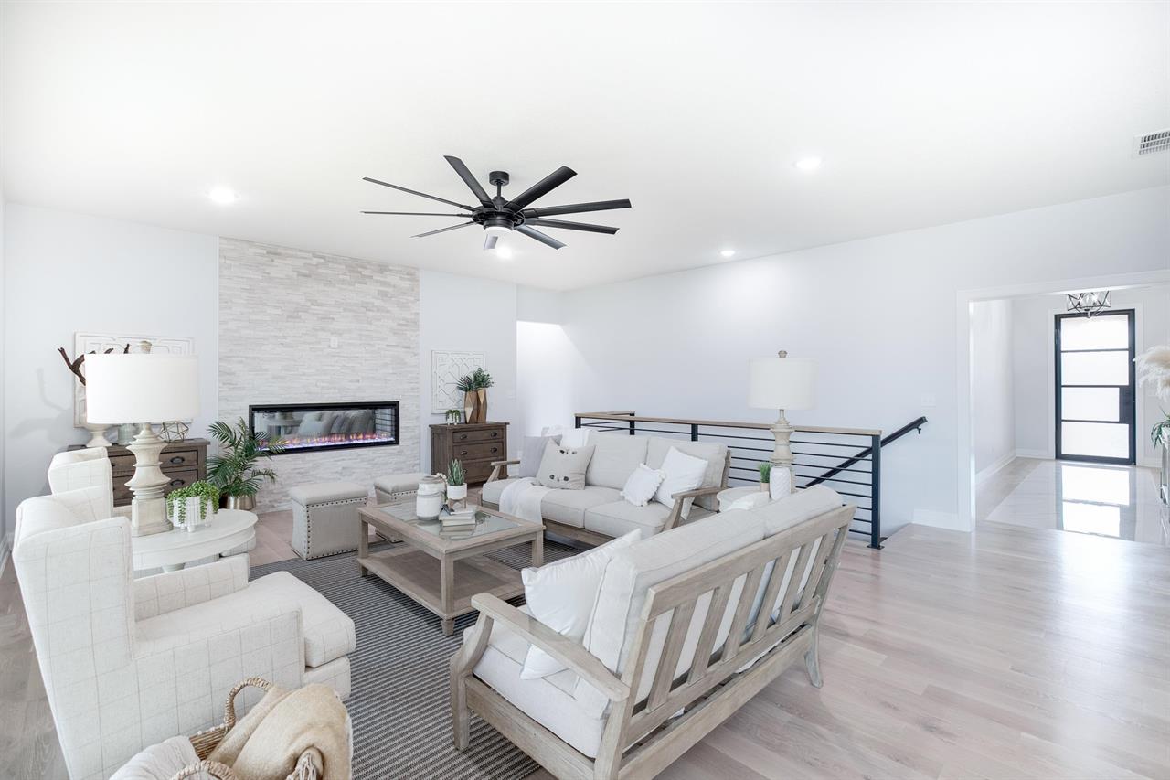 For Sale: 5833 N Edwards Ct, Wichita, KS 67204,  