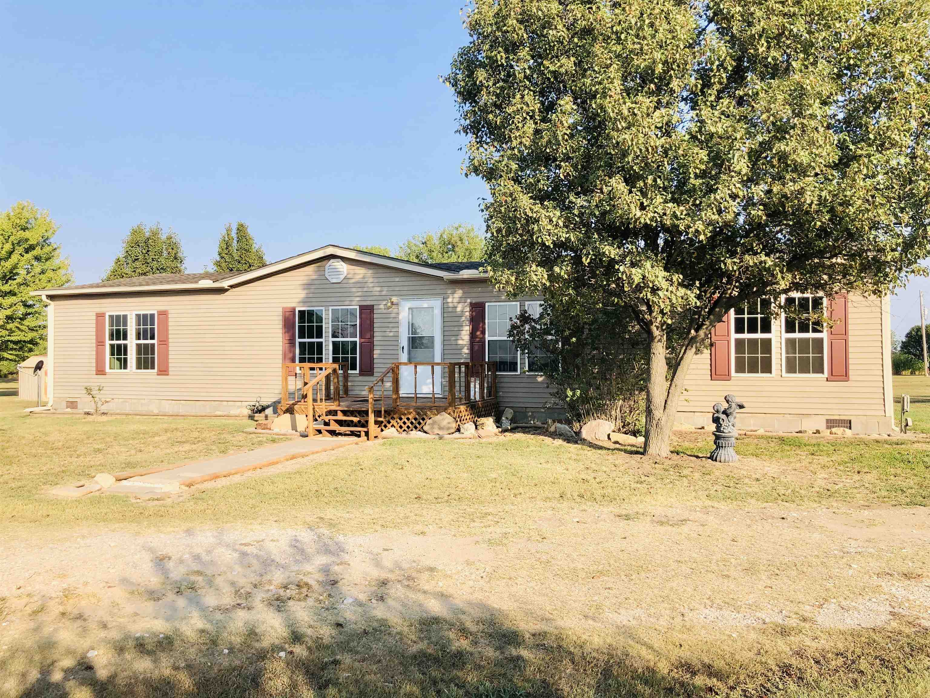 1011 NW Tawakoni Rd, Benton, KS 67017