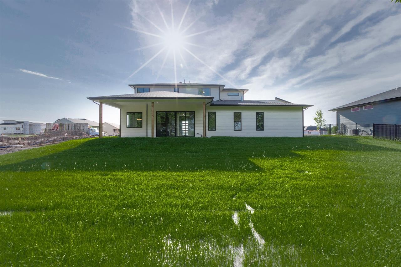 For Sale: 213 S Wellcrest Cir, Wichita, KS 67052,  