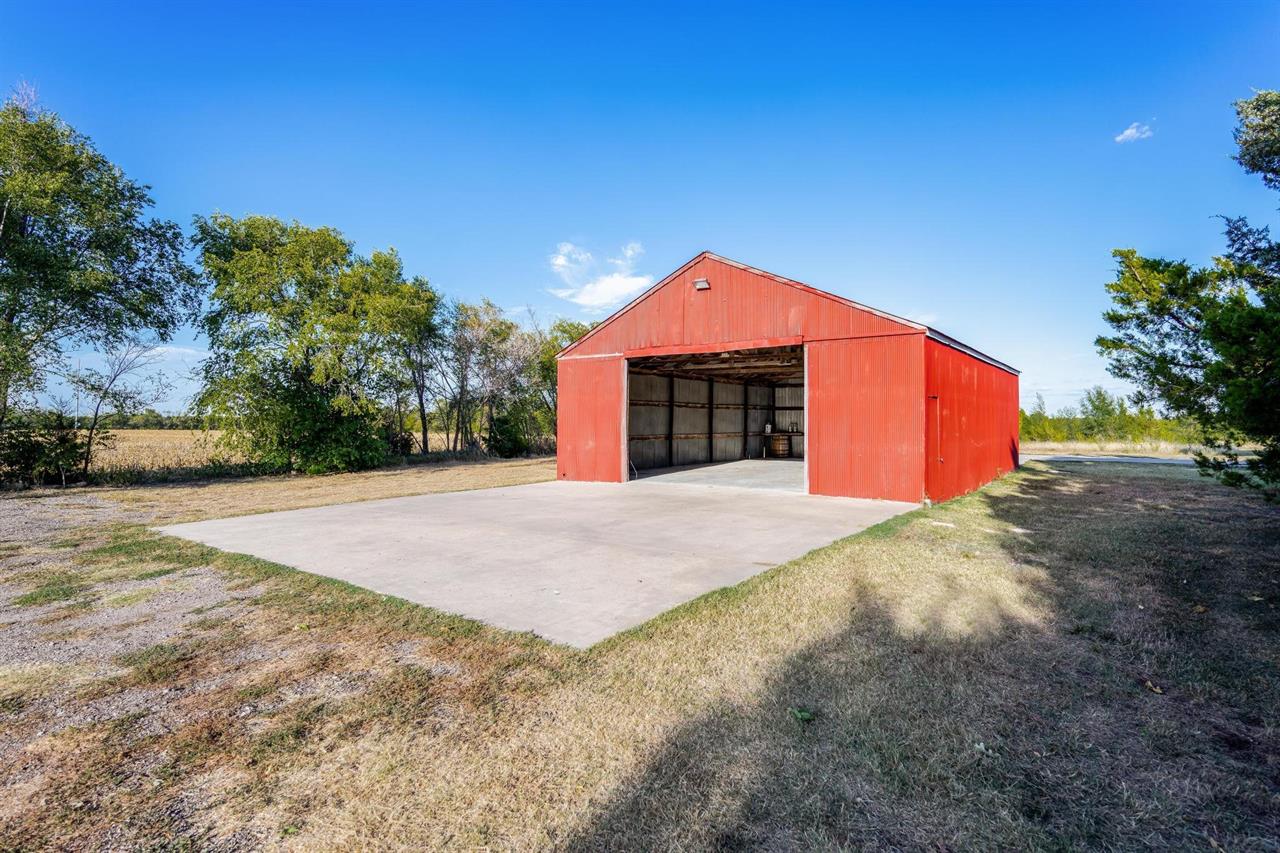 For Sale: 2708 N Andover Rd, Andover KS