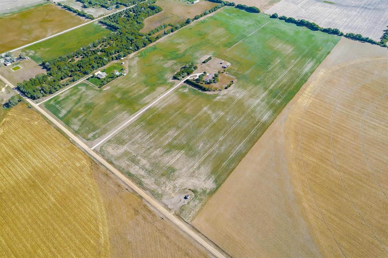 For Sale: 832 N ESSEX HEIGHTS RD, Halstead KS