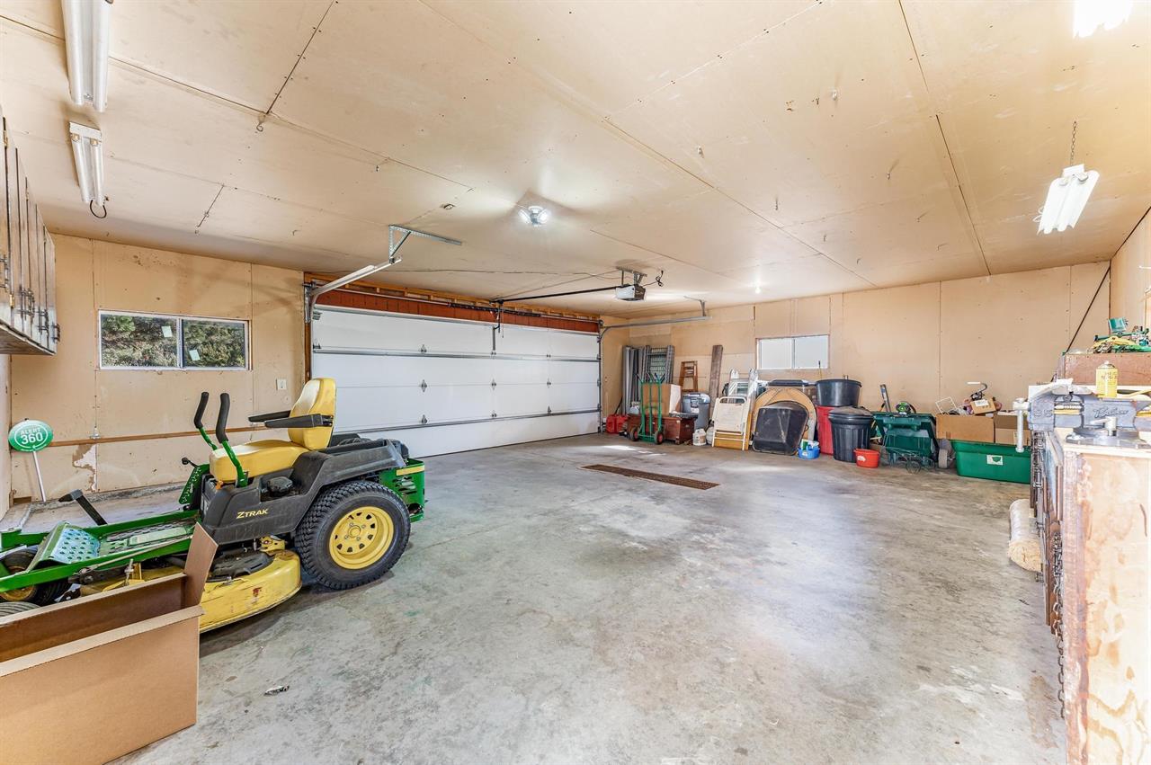 For Sale: 832 N ESSEX HEIGHTS RD, Halstead KS