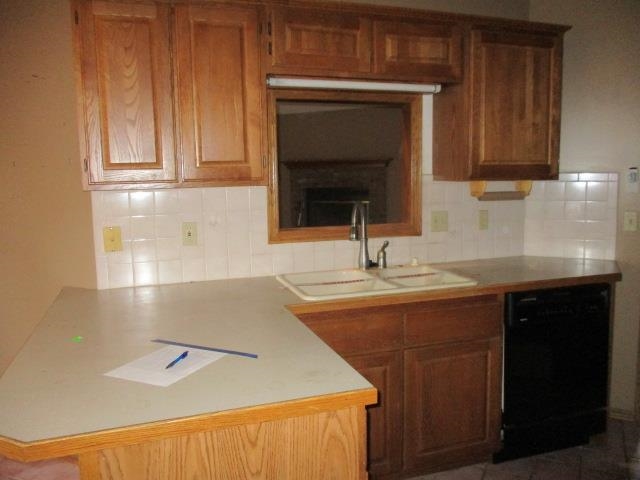For Sale: 808 E Hawthorne Dr, Derby KS