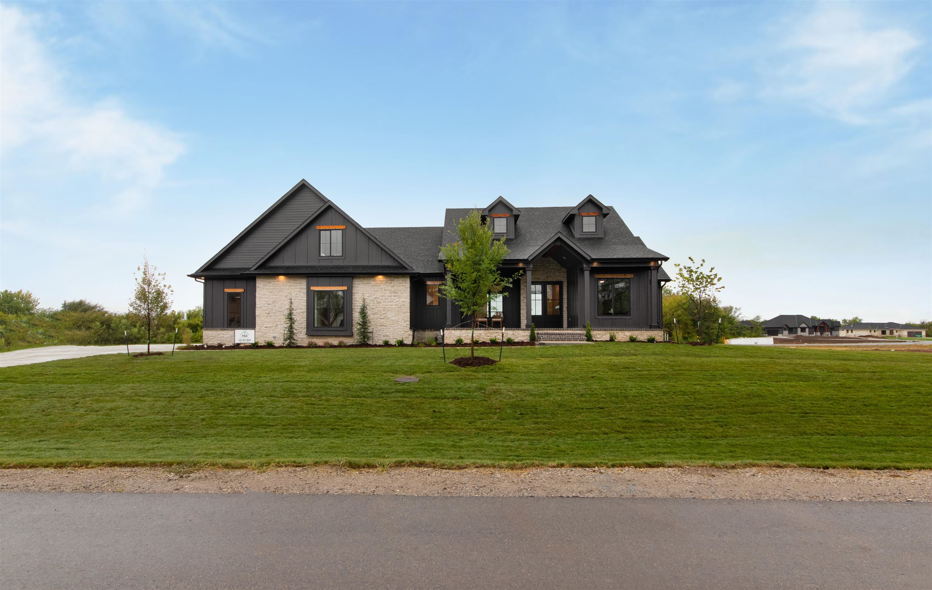 260 Cedar Ranch Ct, Derby, KS 67037