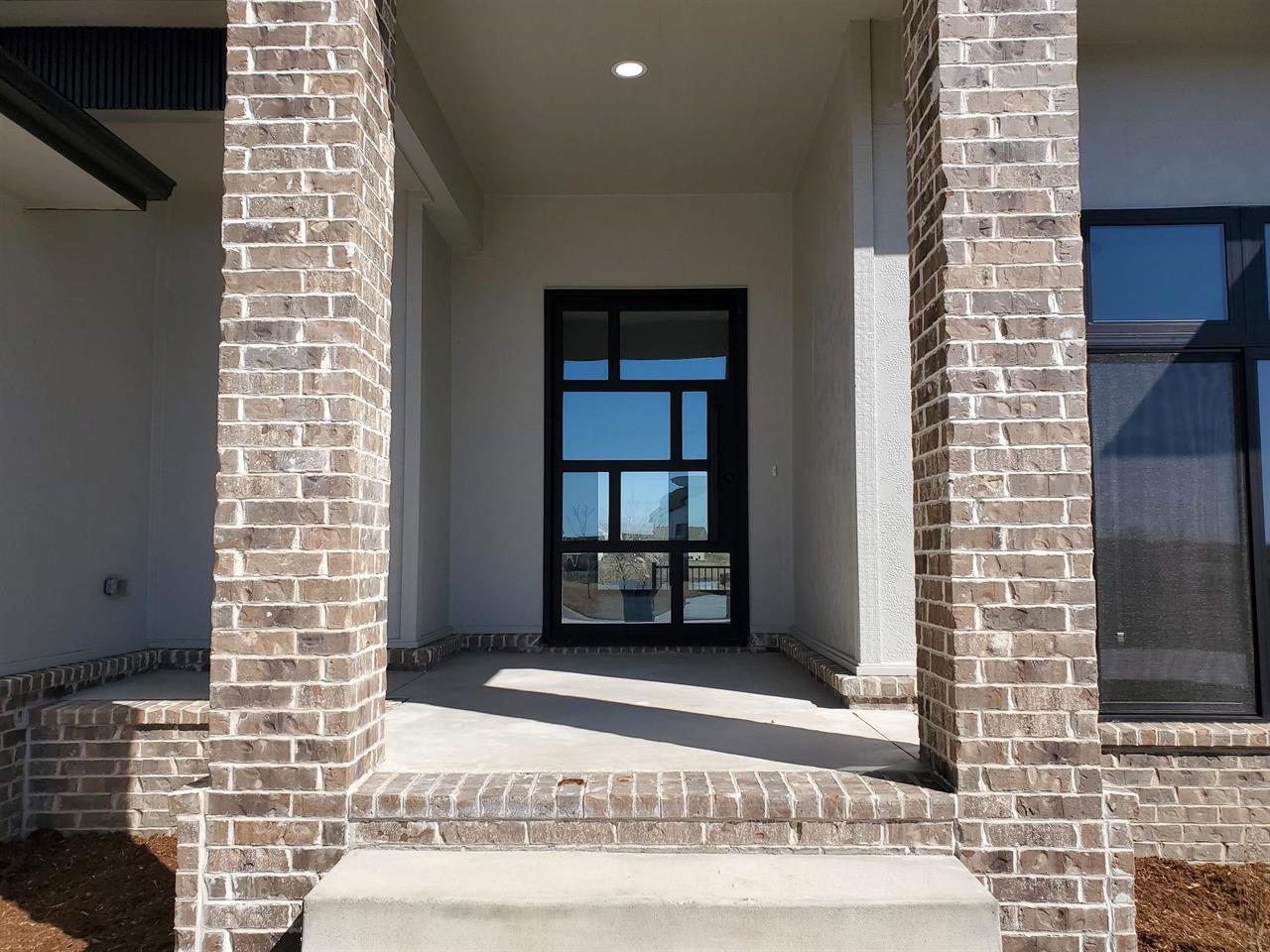 For Sale: 1106 W Lakeway Ct, Andover KS