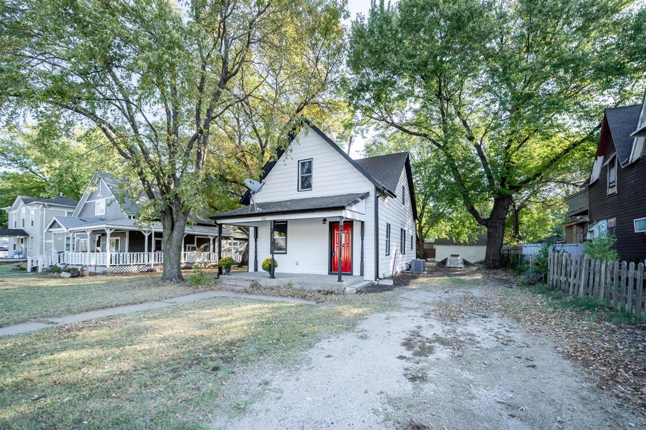 For Sale: 208  Madison, Sedgwick KS