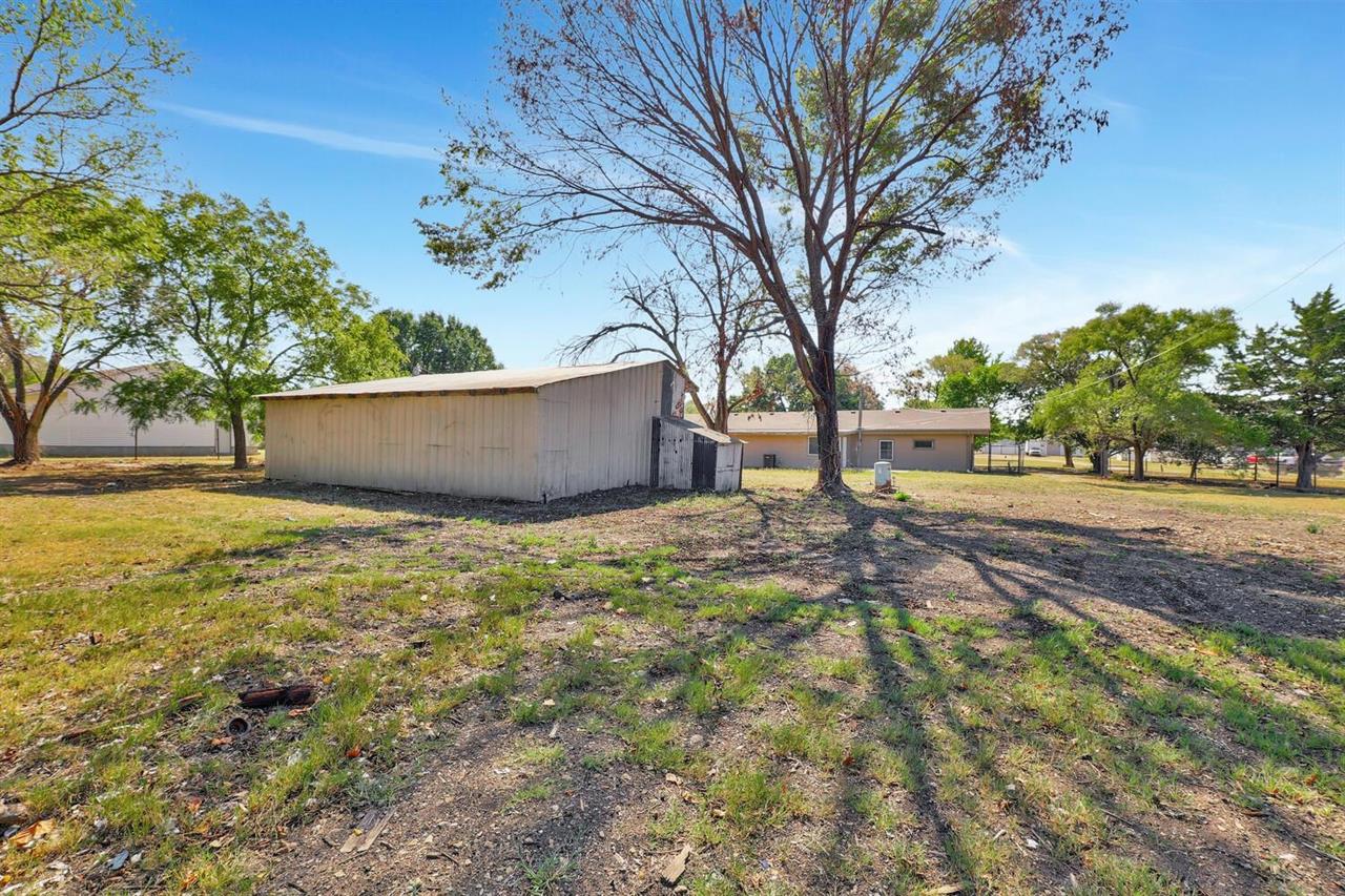 For Sale: 4782 SW 100th St, Augusta KS