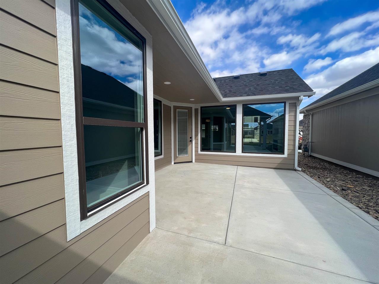 For Sale: 1413 S Monument St, Wichita KS