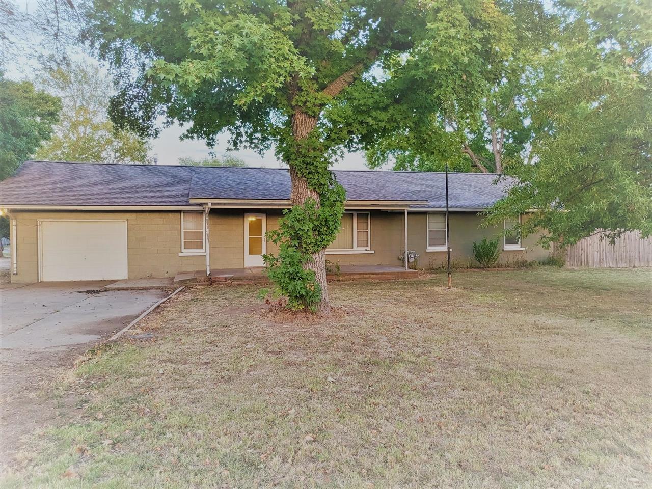 For Sale: 318 N Pacific St, Oxford KS